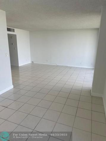 Aventura FL 33180