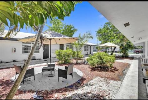 820 NE 16th Avenue Fort Lauderdale FL 33304