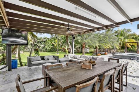 5928 NW 77th Terrace Parkland FL 33067