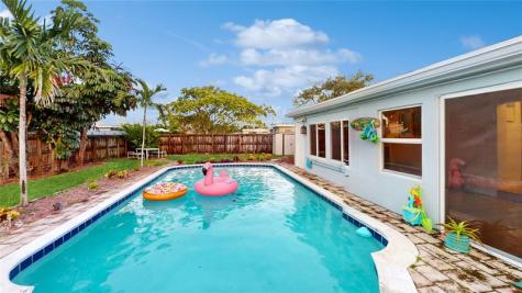 3633 SW 23rd Street Fort Lauderdale FL 33312