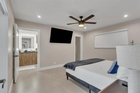 755 S Rainbow Drive Hollywood FL 33021