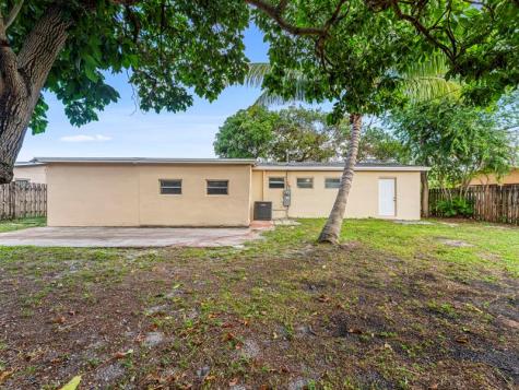 21200 NE 12th Court Miami FL 33179