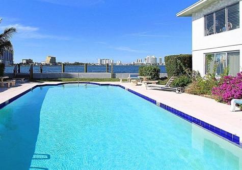 2250 Bay Drive Miami Beach FL 33141