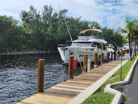 6281 Bay Club Drive Fort Lauderdale FL 33308