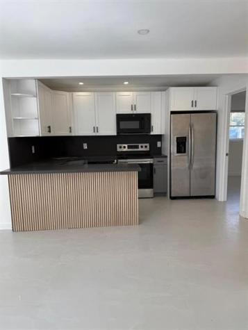 1054-1058 SW 2nd Street Hallandale Beach FL 33009