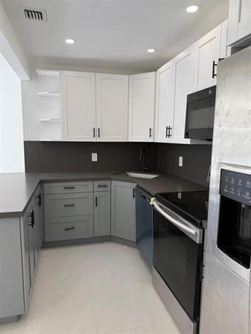 1054-1058 SW 2nd Street Hallandale Beach FL 33009