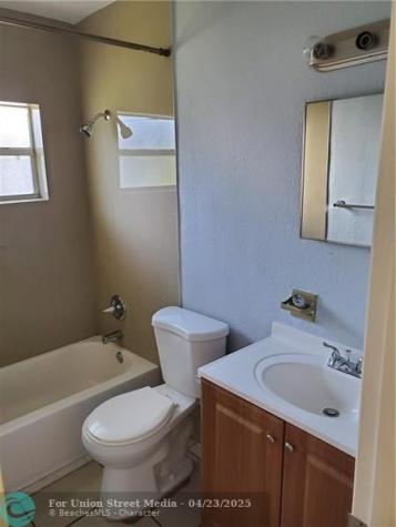 1876 NW 52nd Avenue Lauderhill FL 33313