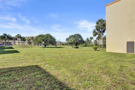 9273 SW 8th Street Boca Raton FL 33428