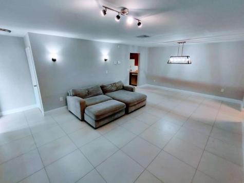 313 SE 4th Terrace Dania Beach FL 33004