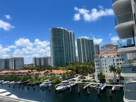 19707 Turnberry Way Miami FL 33180