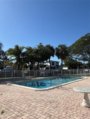 101 SE 6th Avenue Pompano Beach FL 33060