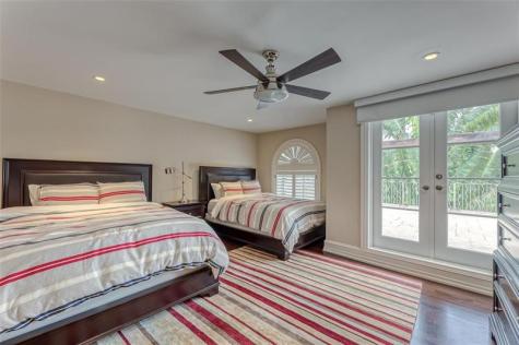 1313 E Lake Drive Fort Lauderdale FL 33316