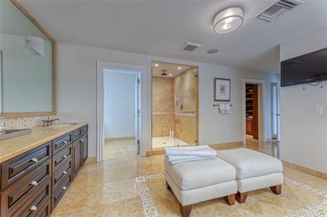 1313 E Lake Drive Fort Lauderdale FL 33316