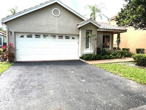 10110 NW 5th Street Plantation FL 33324