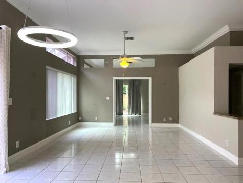 10110 NW 5th Street Plantation FL 33324