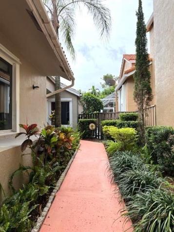 10110 NW 5th Street Plantation FL 33324