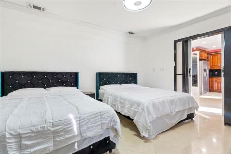 19340 NE 19 Avenue North Miami Beach FL 33179