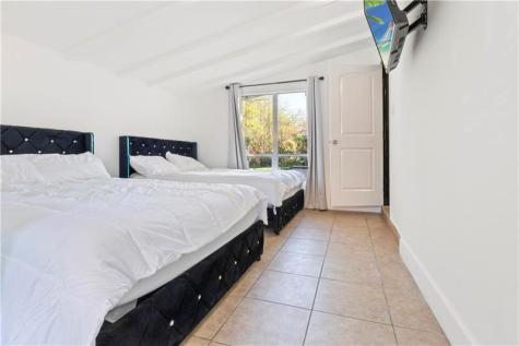 19340 NE 19 Avenue North Miami Beach FL 33179