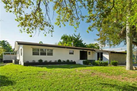 19340 NE 19 Avenue North Miami Beach FL 33179