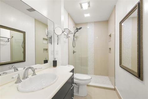 3167 Cocoplum Circle Pompano Beach FL 33063