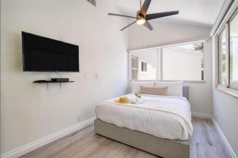 3350 NE 14th Court Fort Lauderdale FL 33304