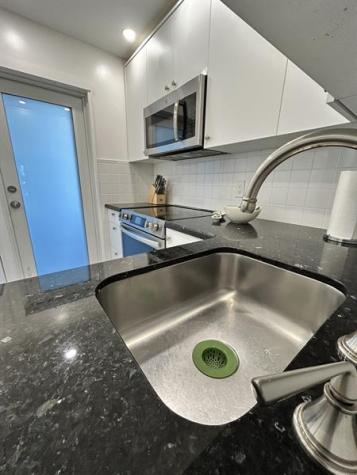 1445 Atlantic Shores Boulevard #406 Hallandale Beach FL 33009