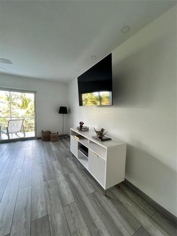 1445 Atlantic Shores Boulevard #406 Hallandale Beach FL 33009