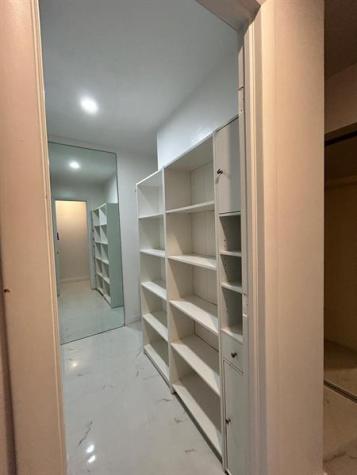 1445 Atlantic Shores Boulevard #406 Hallandale Beach FL 33009