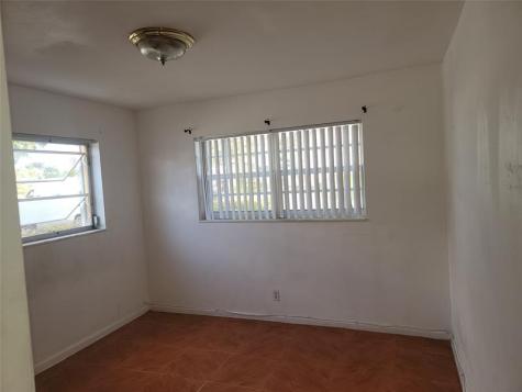 410 SW 11th Avenue Hallandale Beach FL 33009