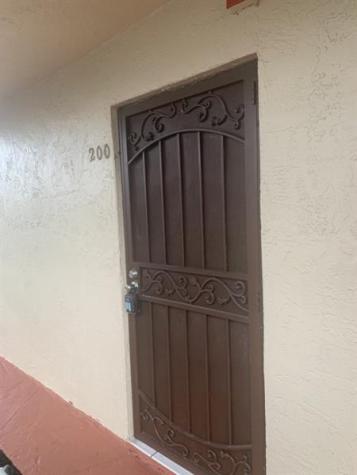 1011 SW 105th Avenue Miami FL 33174