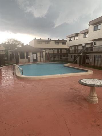 1011 SW 105th Avenue Miami FL 33174