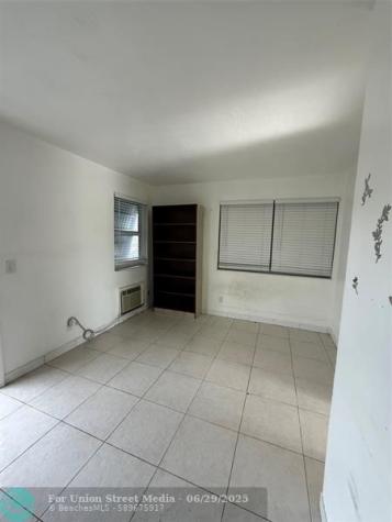 2213 Lincoln Street Hollywood FL 33020