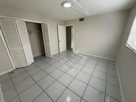 3880 Woodside Drive Coral Springs FL 33065