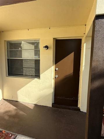 3880 Woodside Drive Coral Springs FL 33065