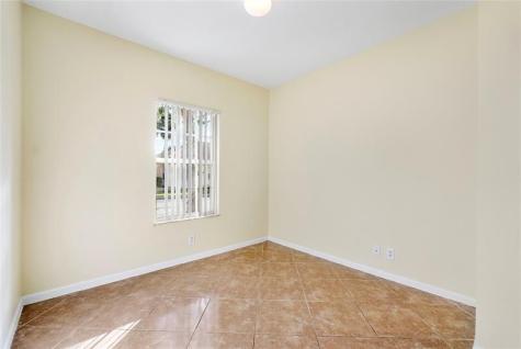 1253 NW 27th Avenue Pompano Beach FL 33069