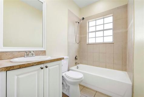 1253 NW 27th Avenue Pompano Beach FL 33069