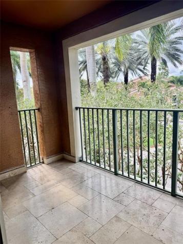 4856 N State Road 7 Pompano Beach FL 33073