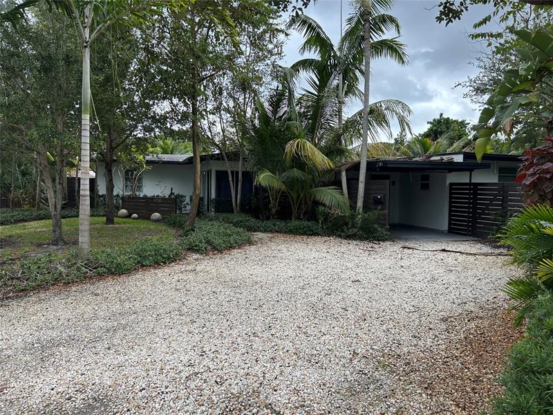 720 NE 17th Court Fort Lauderdale FL 33305