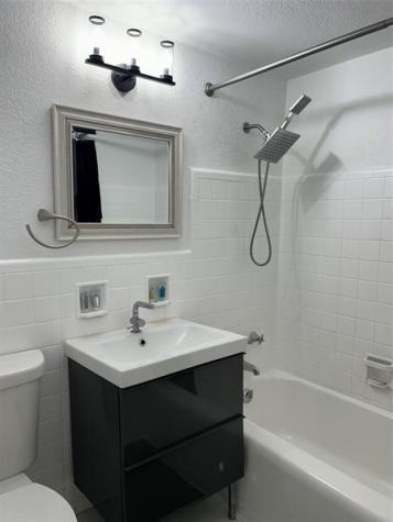 720 NE 17th Court Fort Lauderdale FL 33305