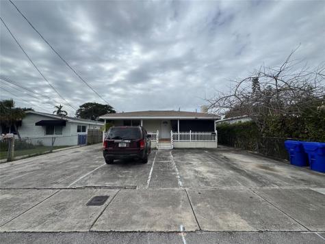 2842 SW 36th Court Miami FL 33133