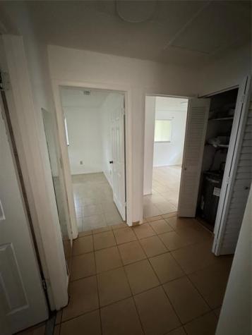 2842 SW 36th Court Miami FL 33133