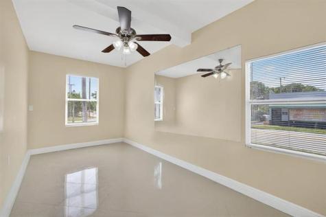 5423 Garden Avenue West Palm Beach FL 33405