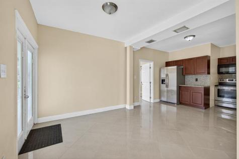 5423 Garden Avenue West Palm Beach FL 33405