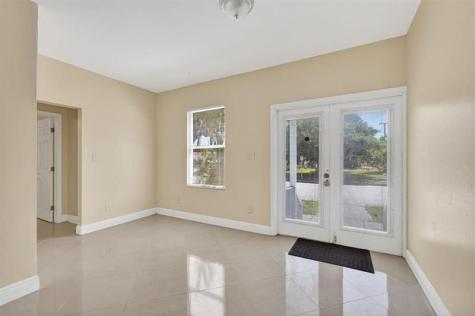 5423 Garden Avenue West Palm Beach FL 33405