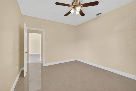 5423 Garden Avenue West Palm Beach FL 33405