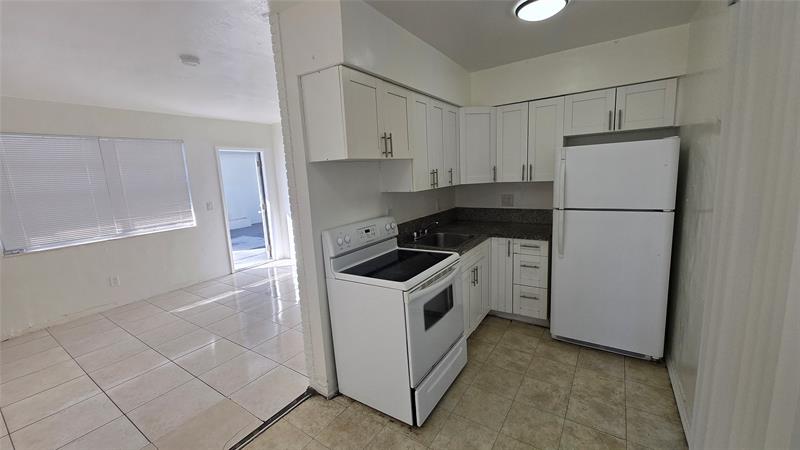 16951 NE 18th Avenue North Miami Beach FL 33162