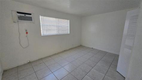 16951 NE 18th Avenue North Miami Beach FL 33162