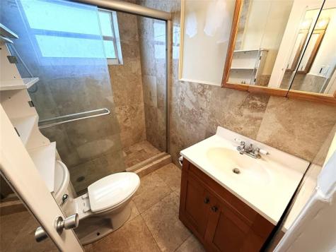 3202 NE 7th Place Pompano Beach FL 33062