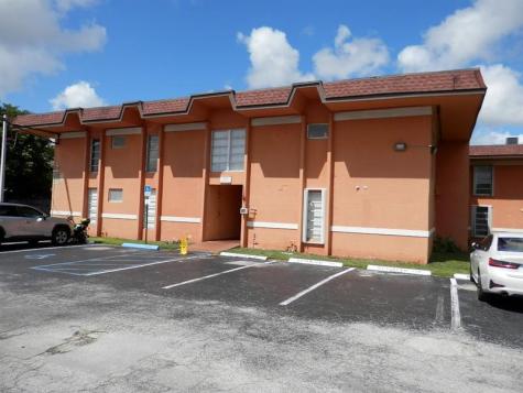 9459 SW 76th Street Miami FL 33173