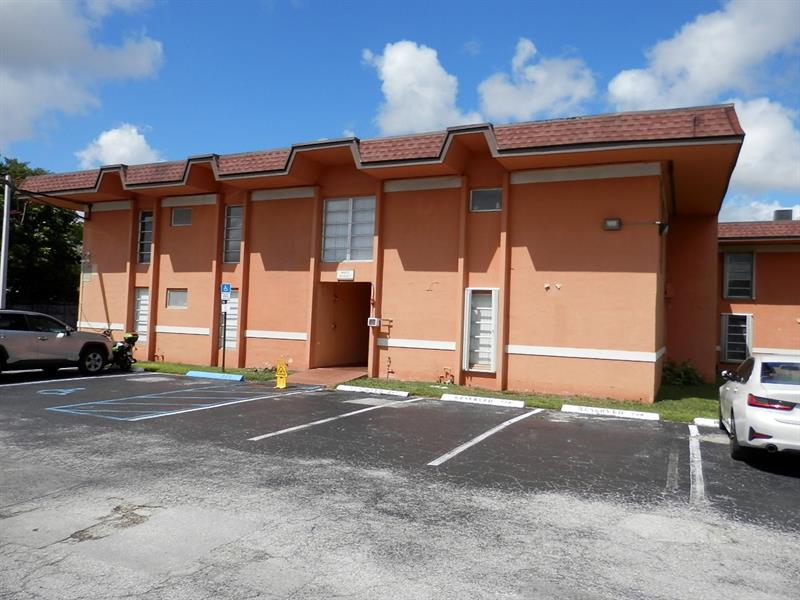 9459 SW 76th Street Miami FL 33173